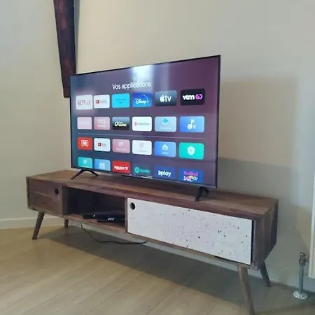 Au Pied Du Mur Apartamento *